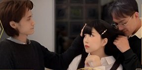 furina sex Cô gái xinh đẹp có quan hệ tình dục với một người trong bộ lạc tình dục